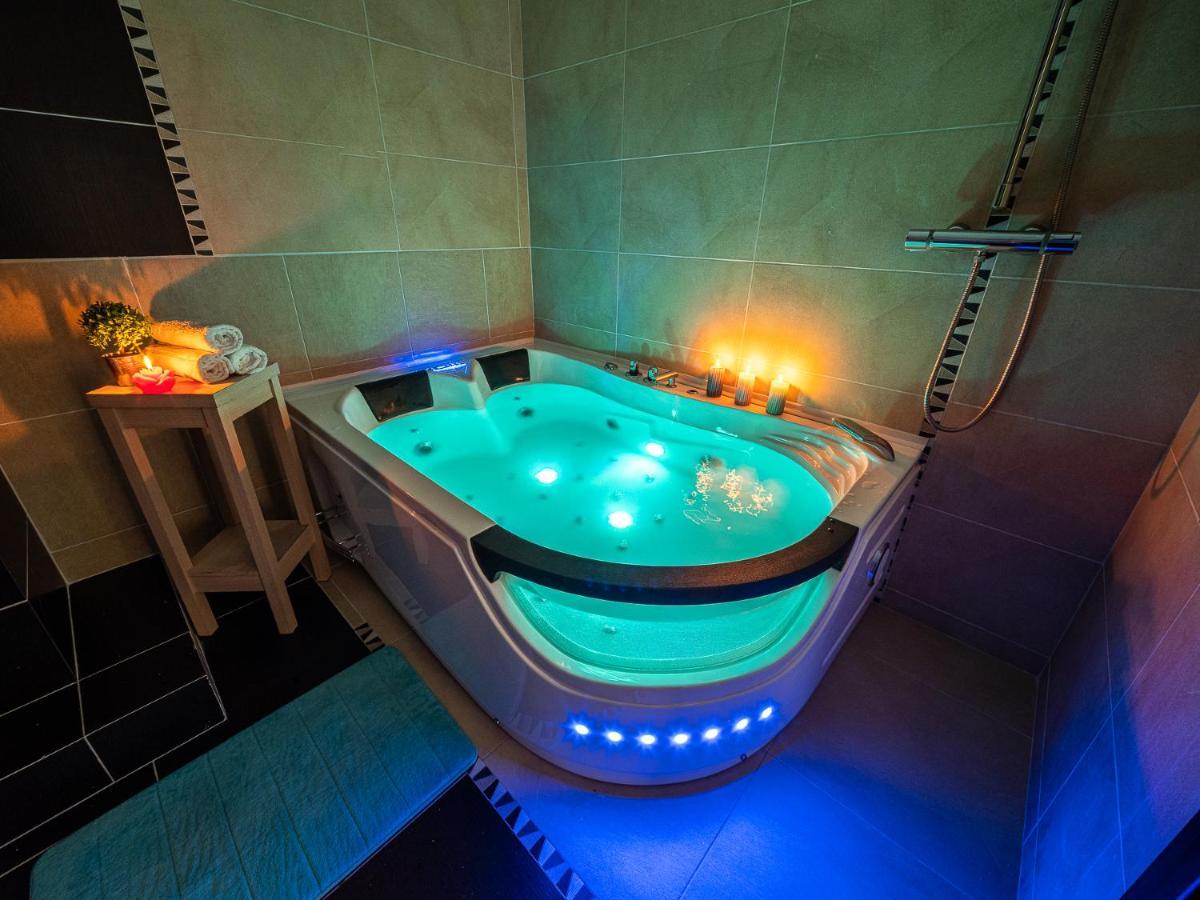 Skyhouse Riga Lux Penthouse & Spa Exterior foto